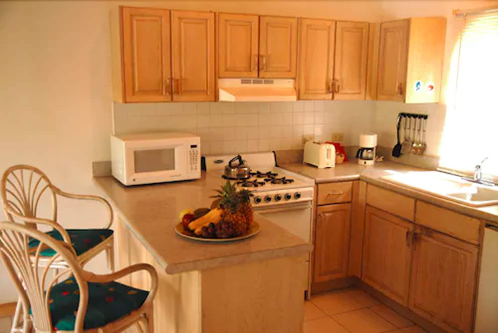 Dickenson Bay Cottages Cedar Grove Экстерьер фото