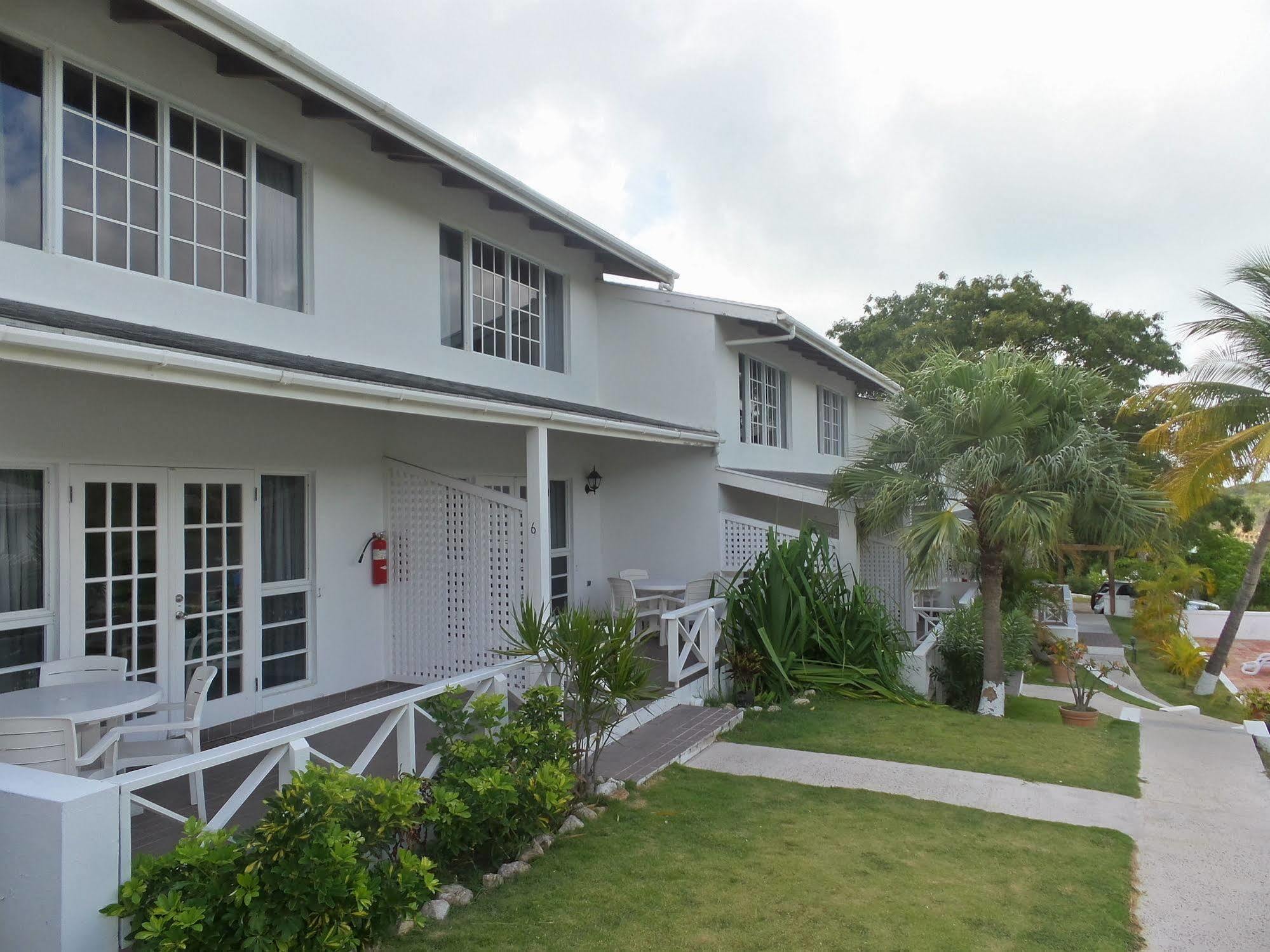 Dickenson Bay Cottages Cedar Grove Экстерьер фото